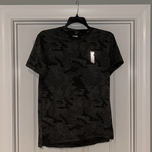 American Eagle T-Shirt